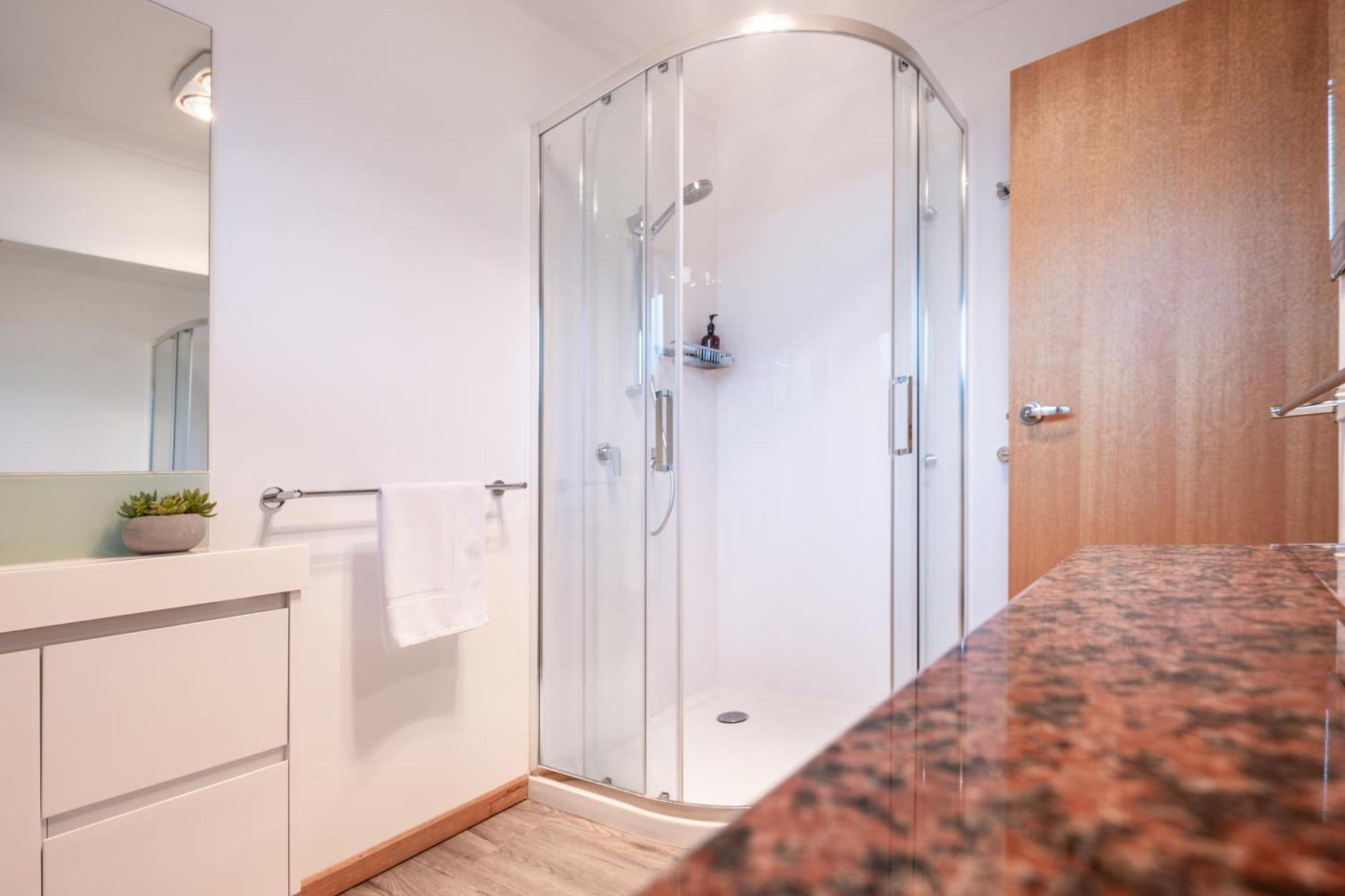 Granite Beach House Коулс-Бей Экстерьер фото